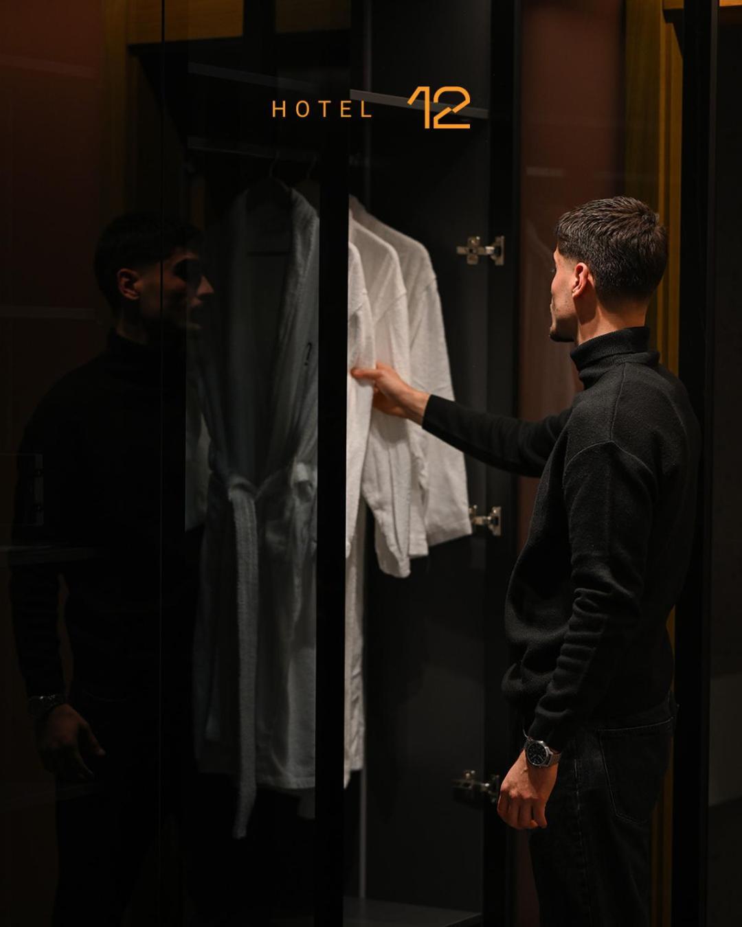 Hotel 12 Gjakova Екстер'єр фото